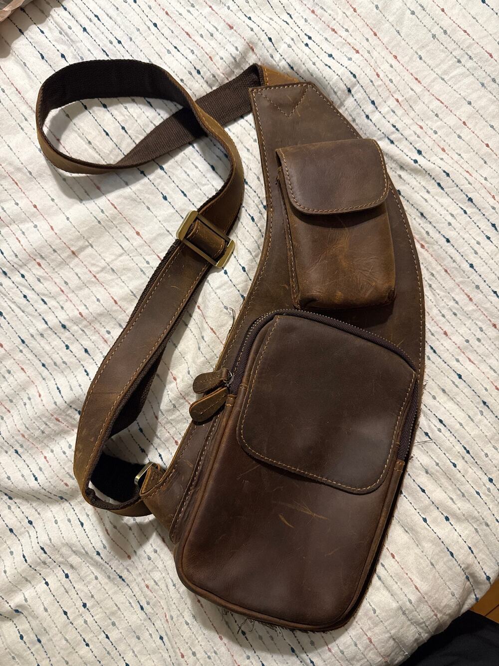 Kattee Handmade Oiled Leather Sling Bag Multi Pocket Men’s NWOT Crossbody